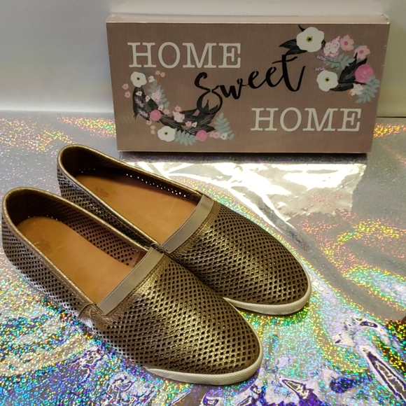 Frye Shoes - 🌟⬇️ Frye Melanie slip on Size 7